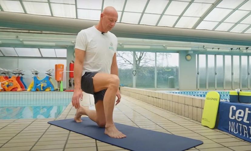 come eseguire affondi per potenziare gambe per il nuoto
