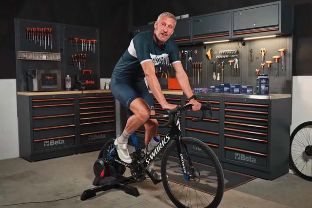 Rulli e triathlon: perché odiarli è normale (ma usarli è fondamentale)