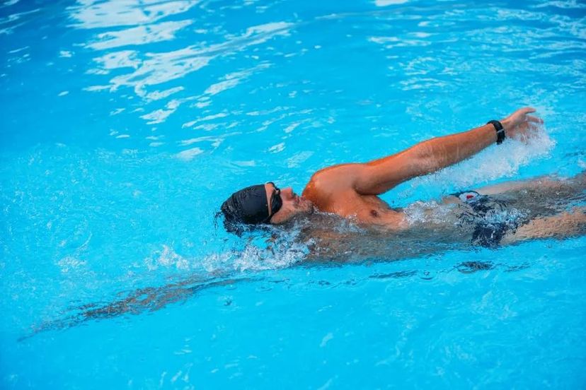 lo studio del dorso può essere d'aiuto per la pratica dello stile libero
