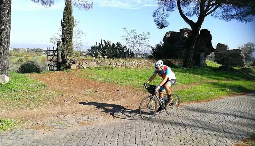 ciclabile per famiglia sull'Appia Antica