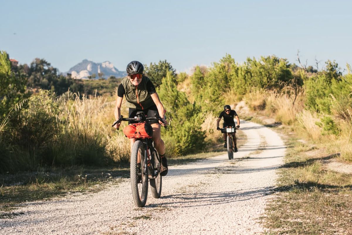 Strade bianche e mare: il lato selvaggio delle Marche