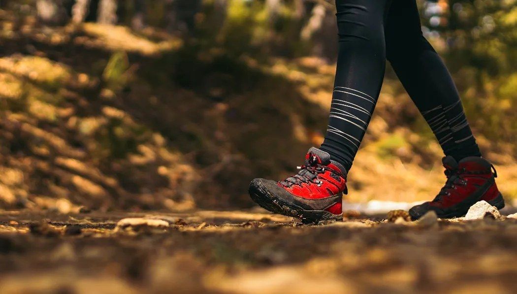Guida completa per scegliere le scarpe adatte per camminare