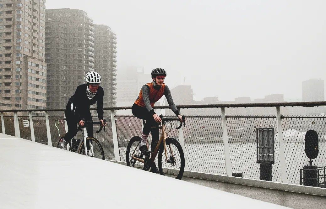 Pedalare in gruppo: 12 regole da considerare