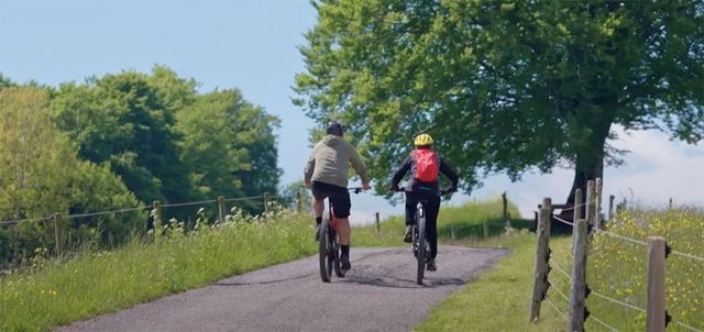 Raveo, sui pedali e il silenzio in Friuli Venezia Giulia