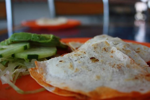 Cena Tex Mex light: chili con piadina al kamut