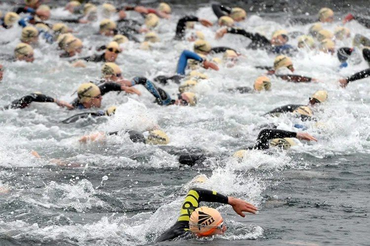 gestione della partenza nelle gare di triathlon
