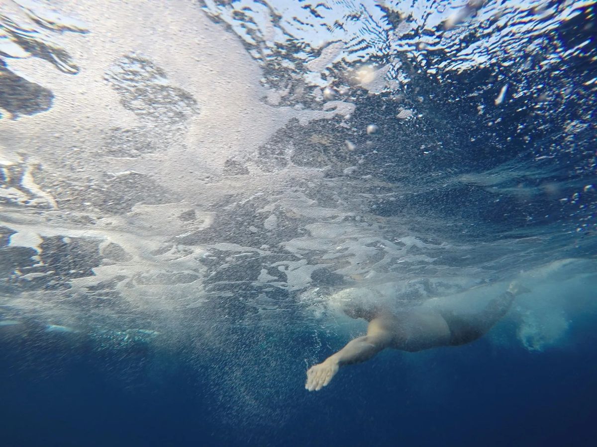 Esercizi per allenare il nuoto con la testa fuori
