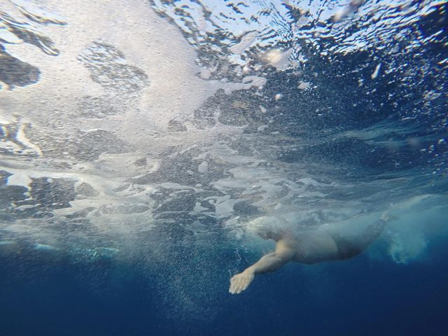 Esercizi per allenare il nuoto con la testa fuori