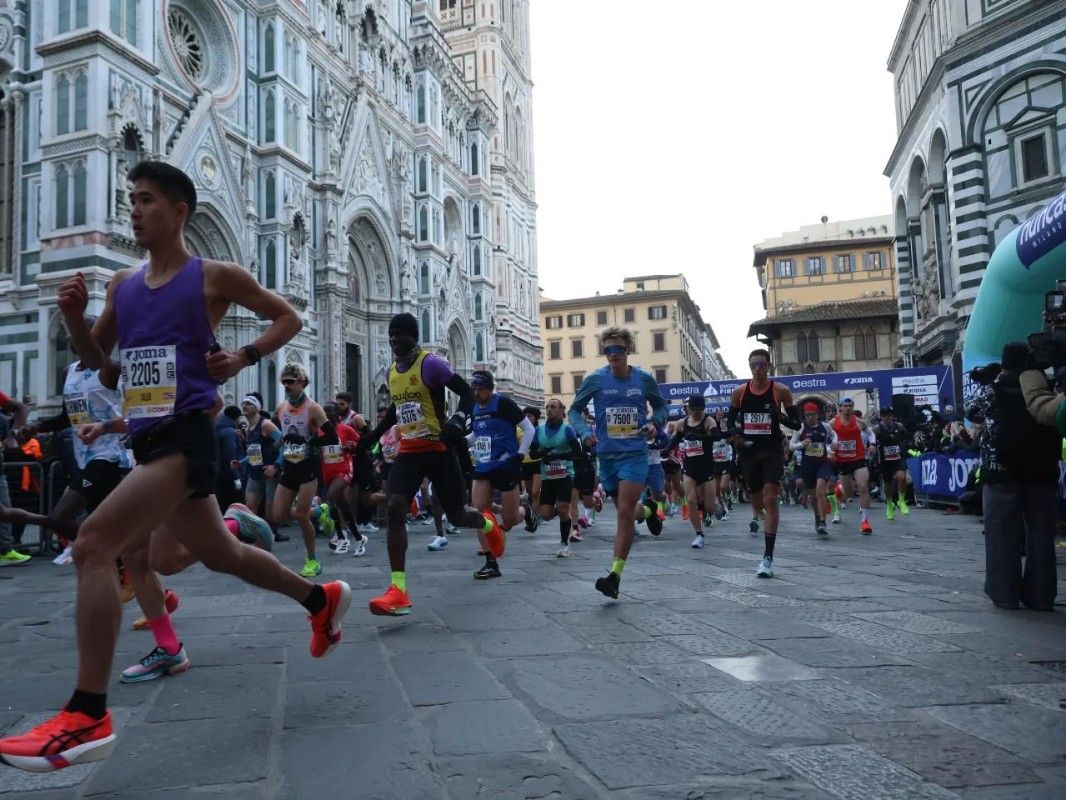 Estra Firenze Marathon 2026 - image 1 of the gallery