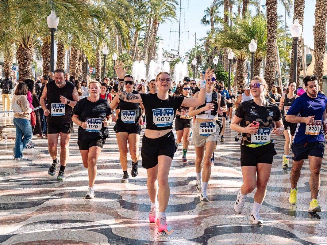 Mezza Maratona Internazionale e 10 km di Aguas de Alicante - image 3 of the gallery