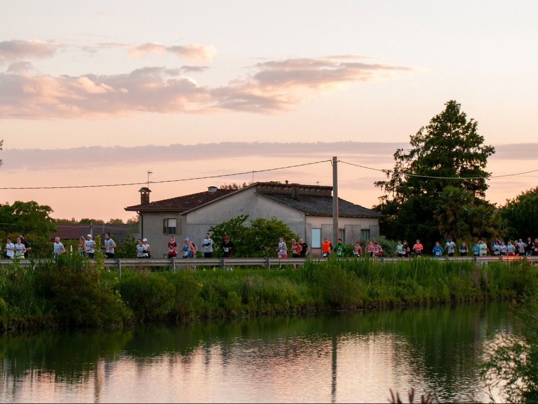 Jesolo Moonlight Half Marathon - image 3 of the gallery